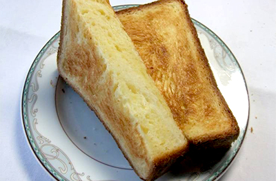 朝食